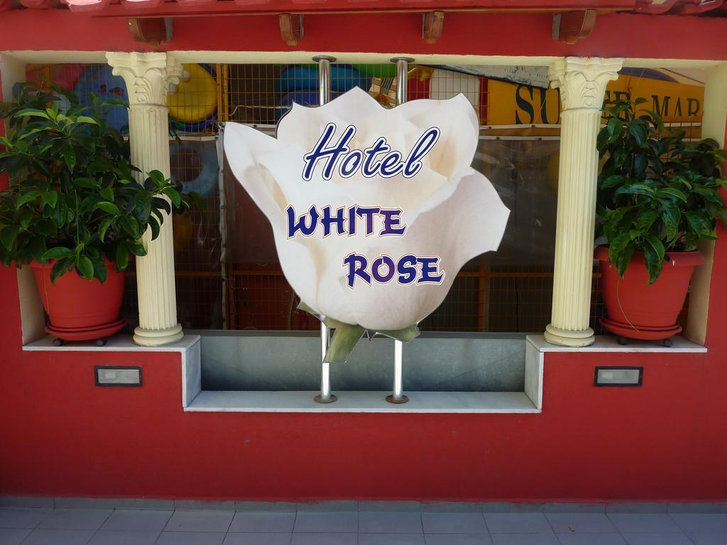 Hotel White Rose Beach Olympiakí Aktí Exterior foto